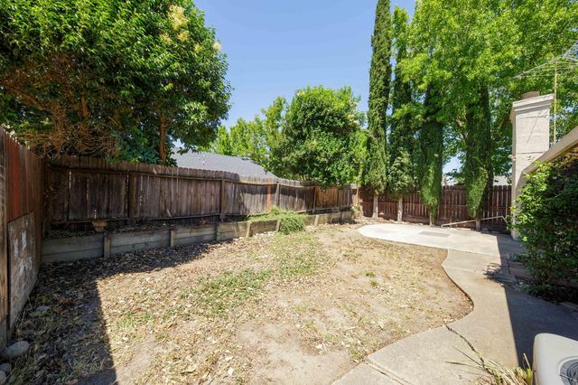 2109 Alta Sierra St, Stockton, CA 95206