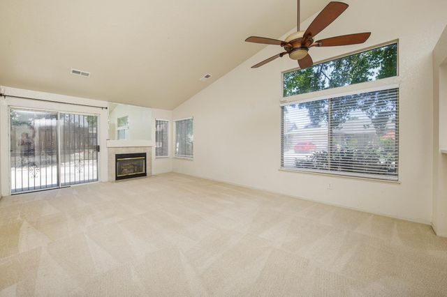 2109 Alta Sierra St, Stockton, CA 95206