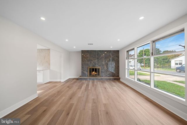 1381 DEUTZ AVE, Hamilton, NJ 08611