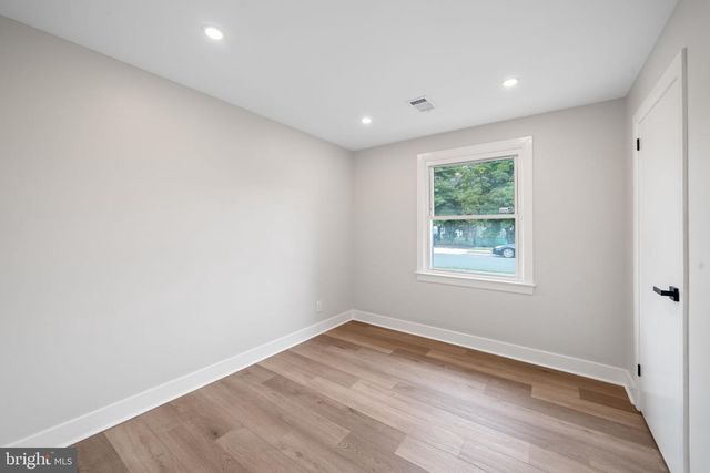 1381 DEUTZ AVE, Hamilton, NJ 08611