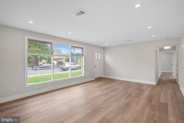 1381 DEUTZ AVE, Hamilton, NJ 08611