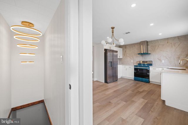 1381 DEUTZ AVE, Hamilton, NJ 08611