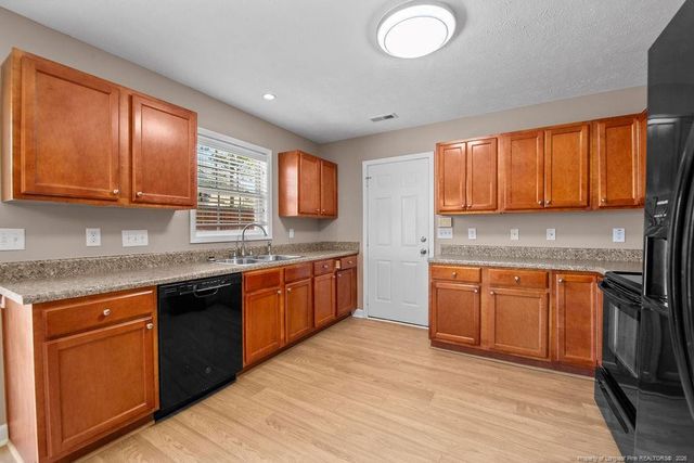 67 Rockingham Street, Spring Lake, NC 28390