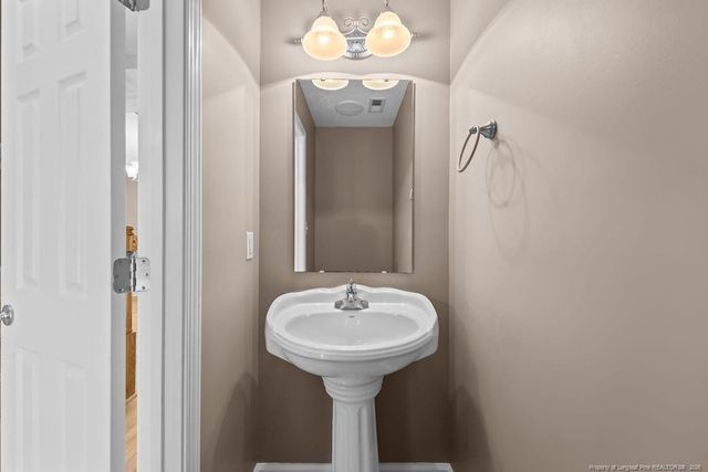 67 Rockingham Street, Spring Lake, NC 28390