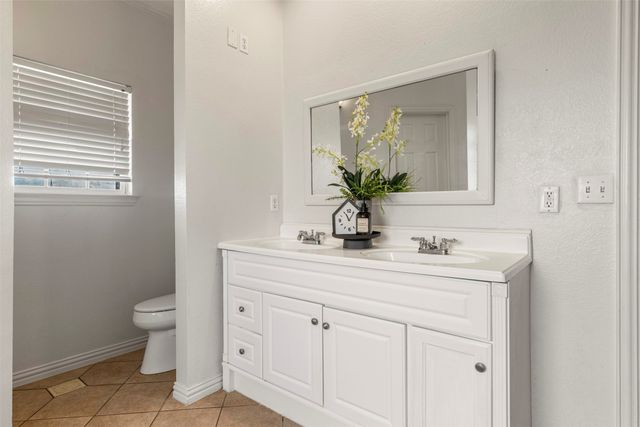 2210 N Sky Meadows Drive, Caddo Mills, TX 75135