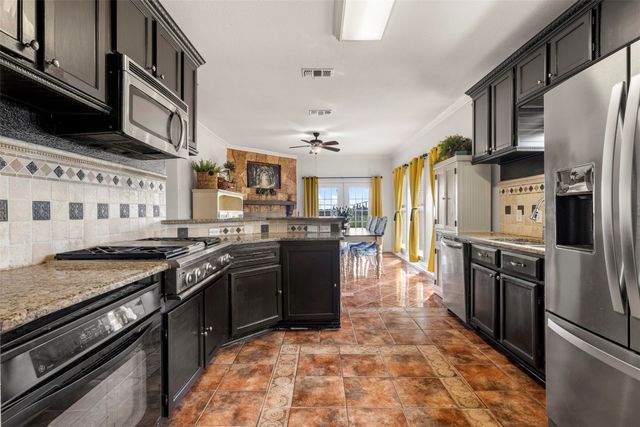 2210 N Sky Meadows Drive, Caddo Mills, TX 75135