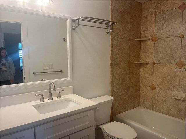 4230 SHADY OAKS COURT, Sarasota, FL 34233