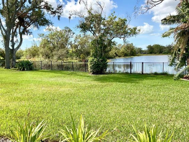 4230 SHADY OAKS COURT, Sarasota, FL 34233