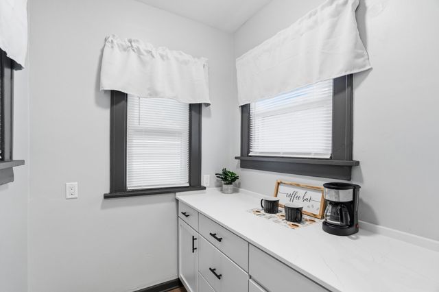 7331 Jackson Avenue, Hammond, IN 46324