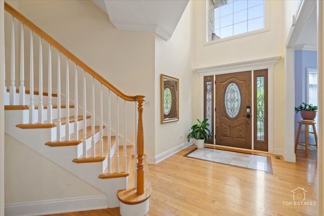 114 E 56th Street, Westmont, IL 60559