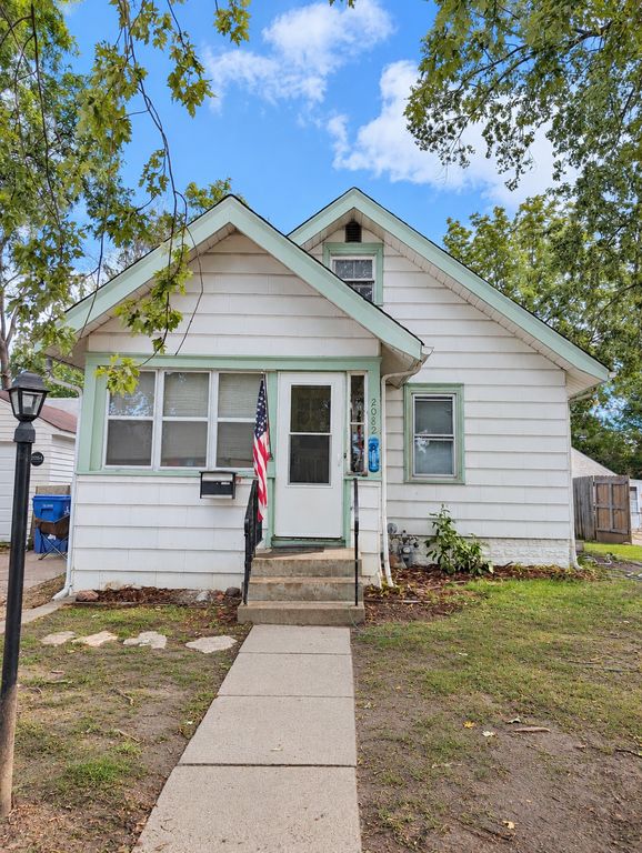 2082 Manitou Avenue, Saint Paul, MN 55119 — exterior