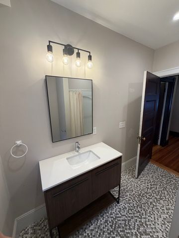 445 Washington Street 2, Newton, MA 02458