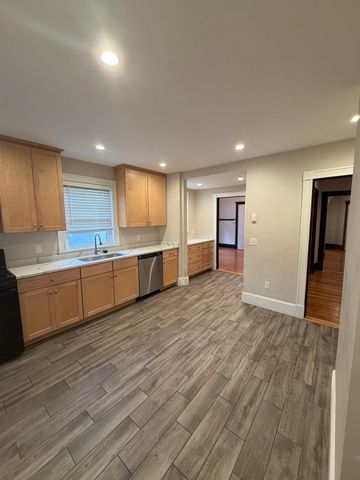 445 Washington Street 2, Newton, MA 02458