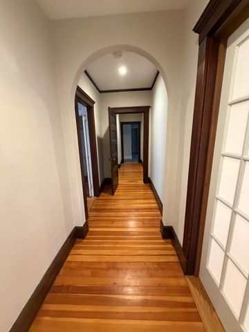 445 Washington Street 2, Newton, MA 02458