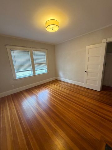 445 Washington Street 2, Newton, MA 02458