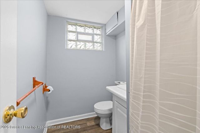 2610 Gary Avenue, Lansing, MI 48906