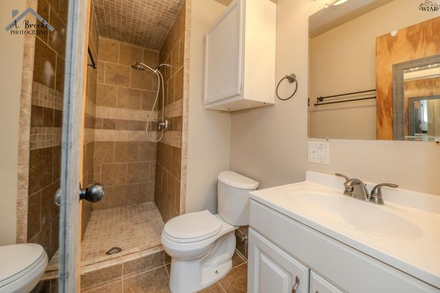 903 LINCOLN DRIVE, Iowa Park, TX 76367