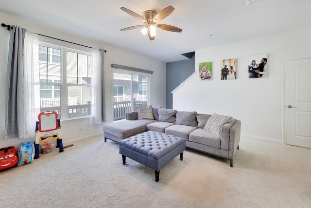 1174 Evergreen Avenue, Des Plaines, IL 60016