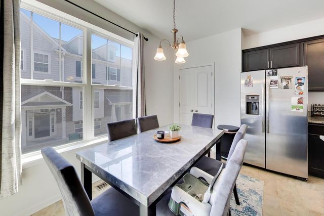 1174 Evergreen Avenue, Des Plaines, IL 60016