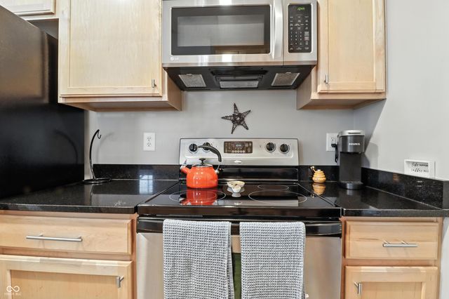6536 Ferguson Street E, Indianapolis, IN 46220