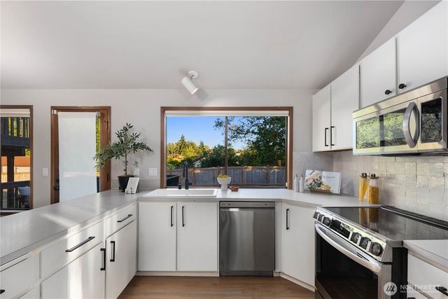 619 S 31st Street, Renton, WA 98055