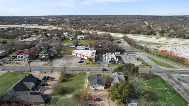 815 N Travis Street, Sherman, TX 75090