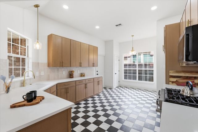 1760 Blackstone Drive, Carrollton, TX 75007