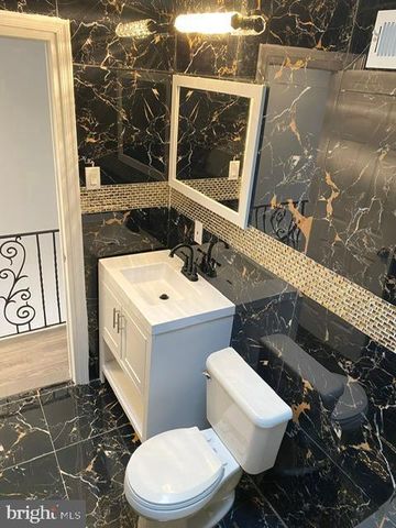 355 TREE ST, Philadelphia, PA 19148