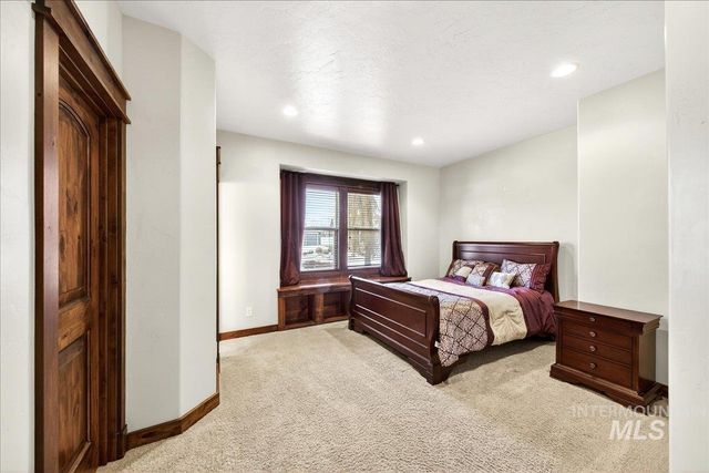 5627 N Morpheus Place, Meridian, ID 83646