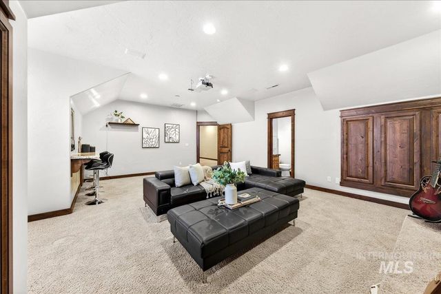 5627 N Morpheus Place, Meridian, ID 83646