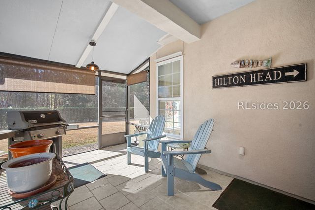 1 Abbotsbury Pl, Bluffton, SC 29910