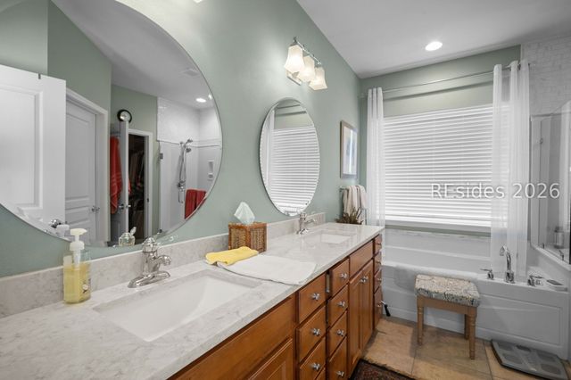 1 Abbotsbury Pl, Bluffton, SC 29910