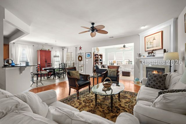 1 Abbotsbury Pl, Bluffton, SC 29910