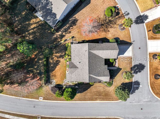 1 Abbotsbury Pl, Bluffton, SC 29910