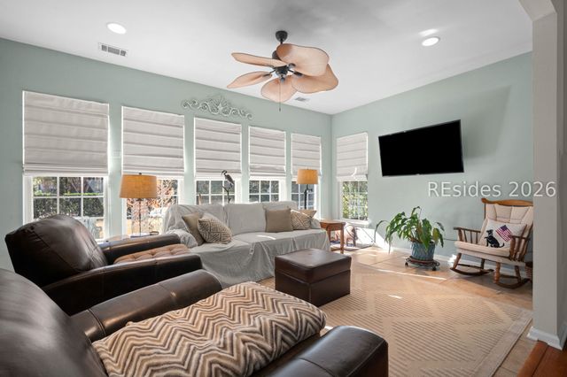 1 Abbotsbury Pl, Bluffton, SC 29910