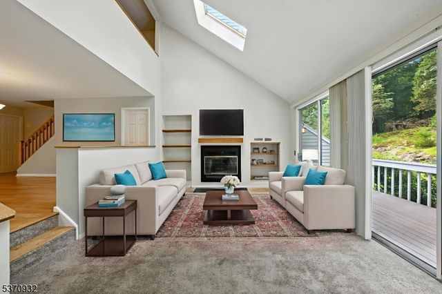 99 Sleepy Holw, Sparta Twp., NJ 07871