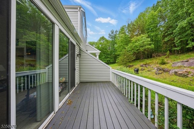 99 Sleepy Holw, Sparta Twp., NJ 07871