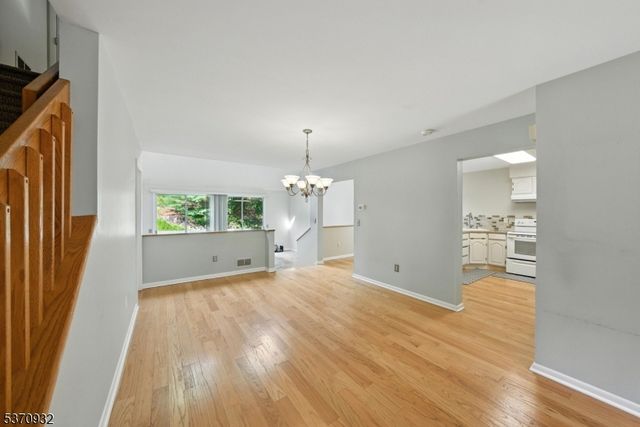 99 Sleepy Holw, Sparta Twp., NJ 07871