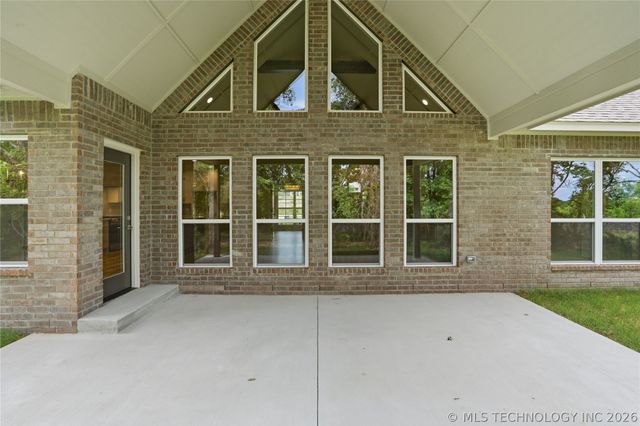 1305 Falls Drive, Sapulpa, OK 74066
