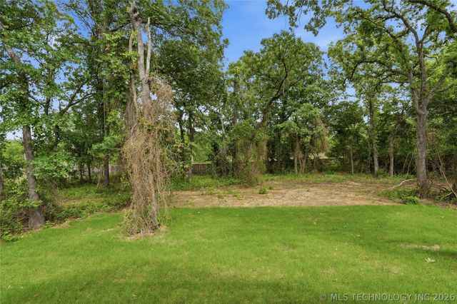 1305 Falls Drive, Sapulpa, OK 74066