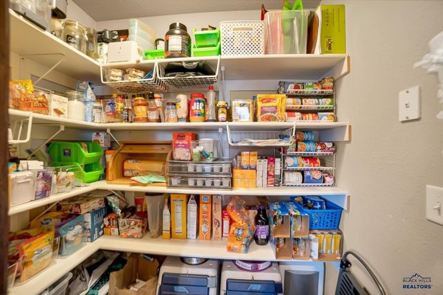 4208 VINECLIFF DR, Rapid City, SD 57703