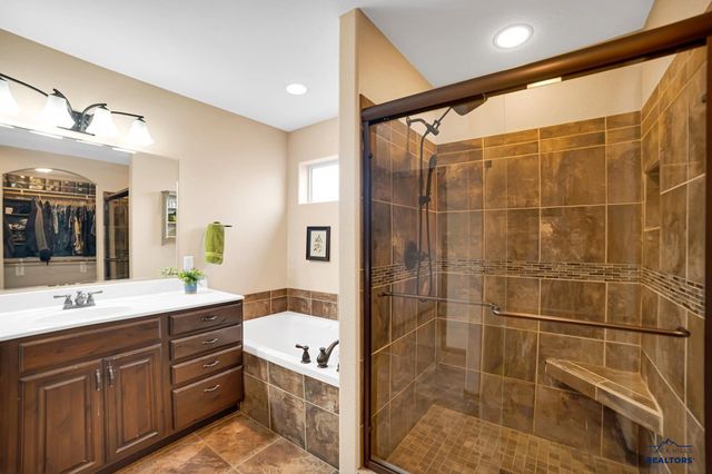 4208 VINECLIFF DR, Rapid City, SD 57703