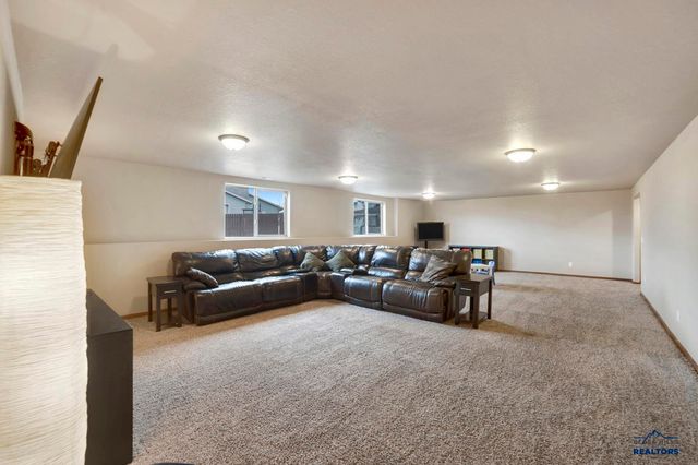 4208 VINECLIFF DR, Rapid City, SD 57703