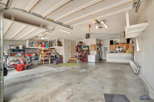 4208 VINECLIFF DR, Rapid City, SD 57703