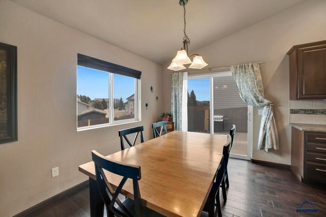 4208 VINECLIFF DR, Rapid City, SD 57703