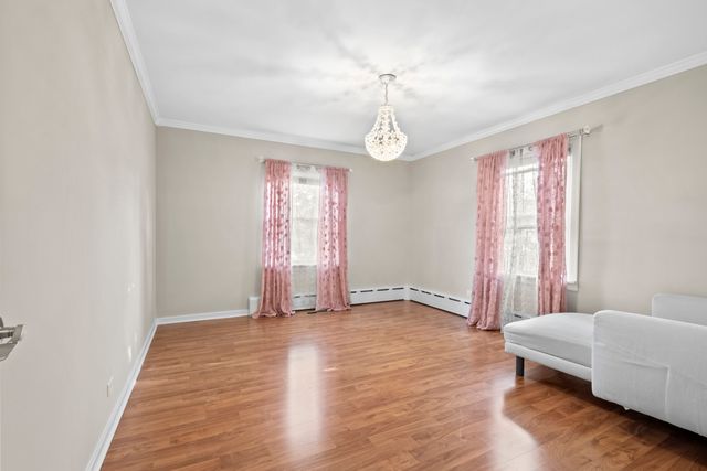 3952 Oak Avenue, Northbrook, IL 60062