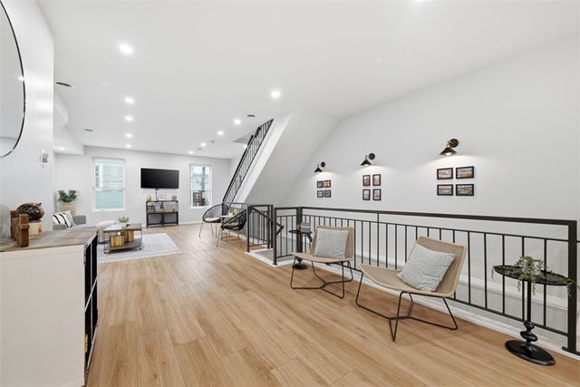 1912 Fox Way, South Side, PA 15203