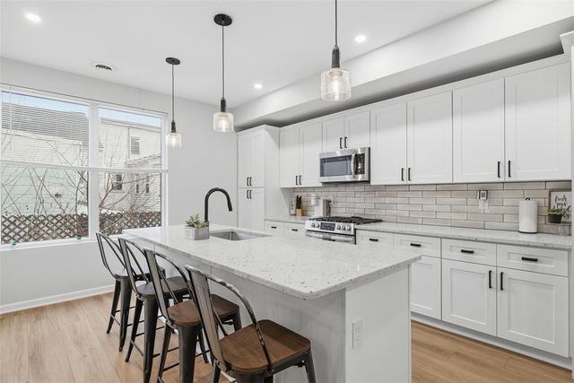 1912 Fox Way, South Side, PA 15203