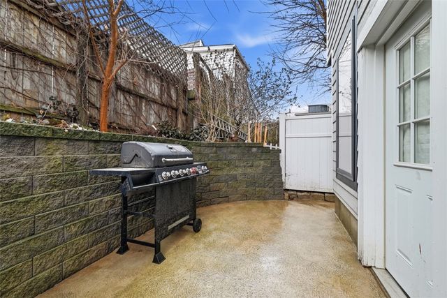 1912 Fox Way, South Side, PA 15203