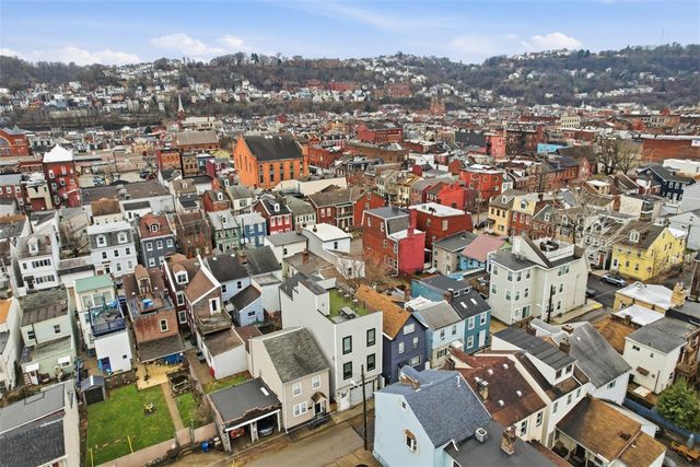 1912 Fox Way, South Side, PA 15203